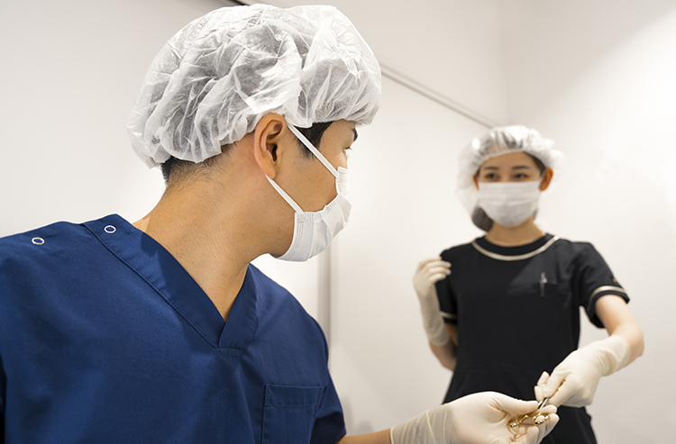 中山悠希医師施術イメージ